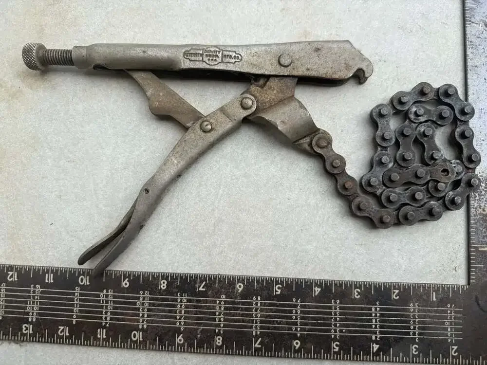Vintage Petersen Vise-Grip 20R Locking Chain Clamp Pliers DeWitt USA